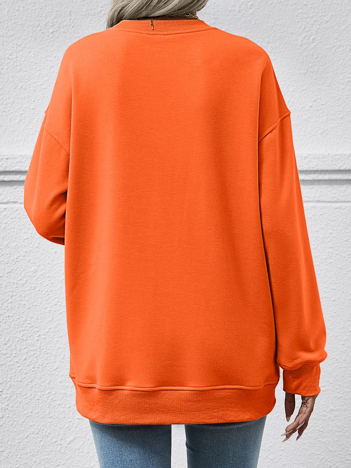 Round Neck Long Sleeve Sweatshirt